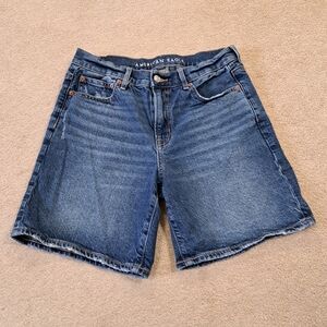 American Eagle Denim Bermuda Shorts Women's Size 4 Blue Jean Shorts Distressed